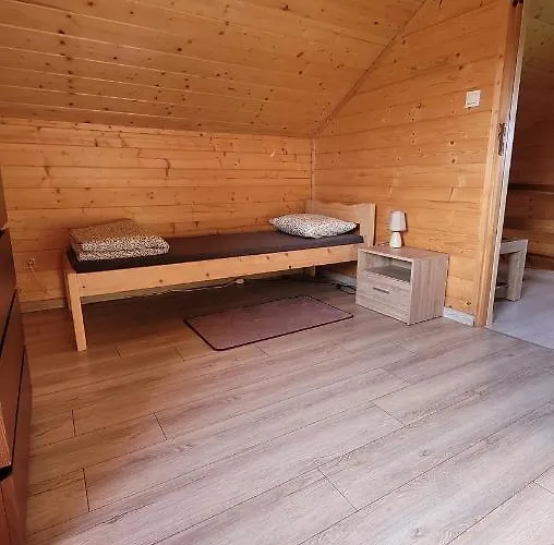 Wczasy Na Pagorku Vakantiehuis Skalno